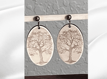 Load image into Gallery viewer, Earring Design Oak Tree
